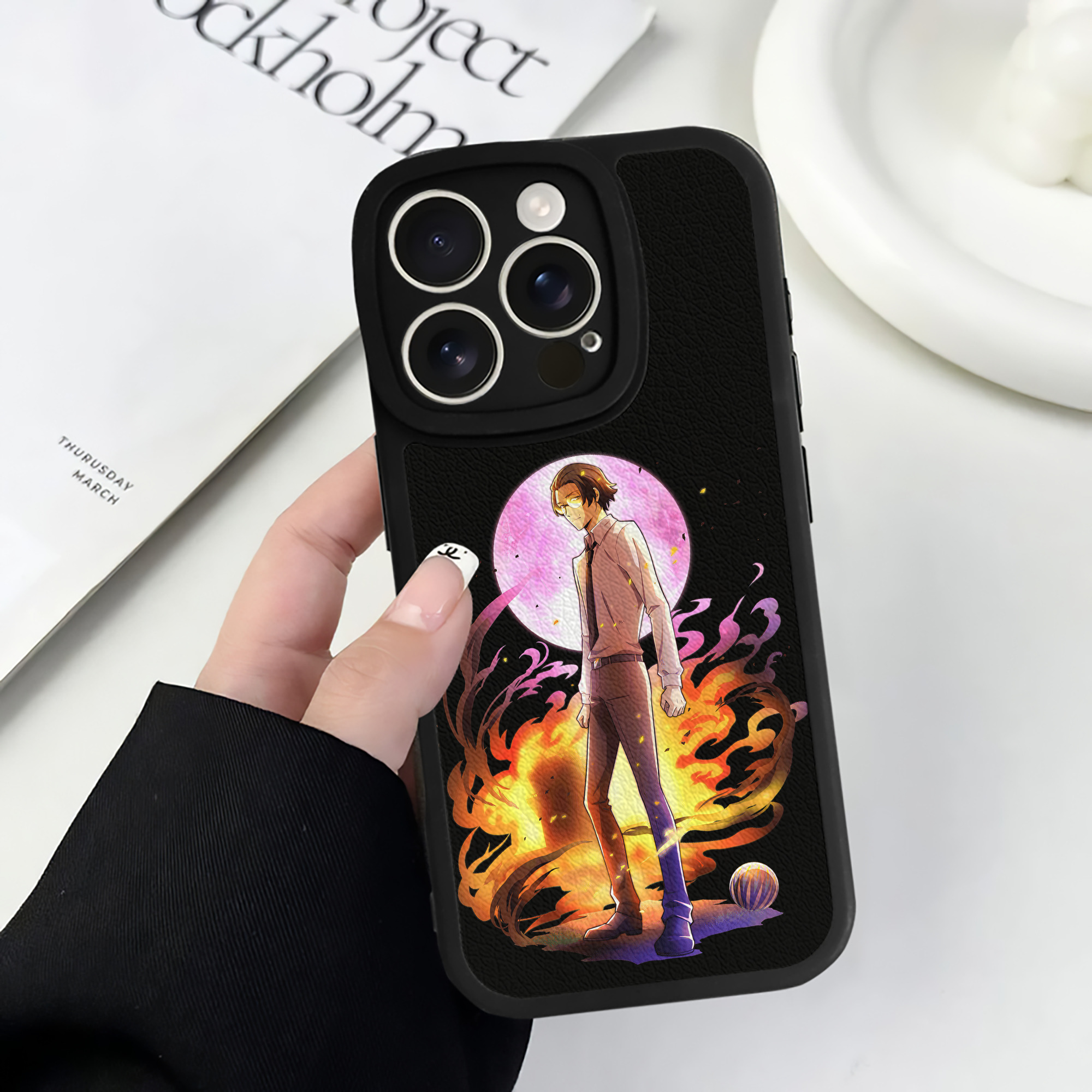 （画像用） 文豪ストレイドッグス Bungo Stray Dogs 【iPhone 16シリーズ対応】シリコンスマホケース（レザー調） 材質：シリコン